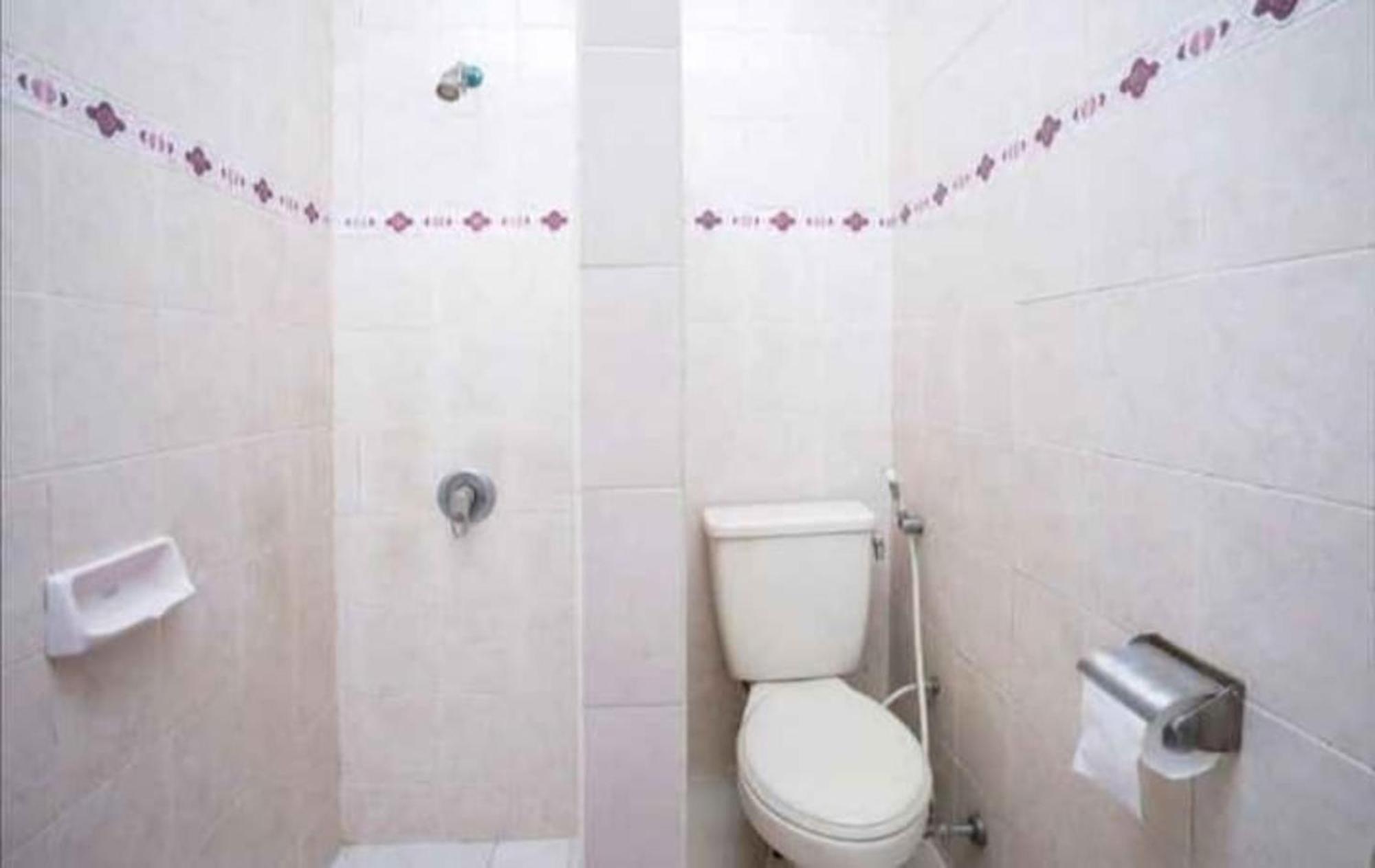 Hotel Gading Kencana Samarinda Bagian luar foto