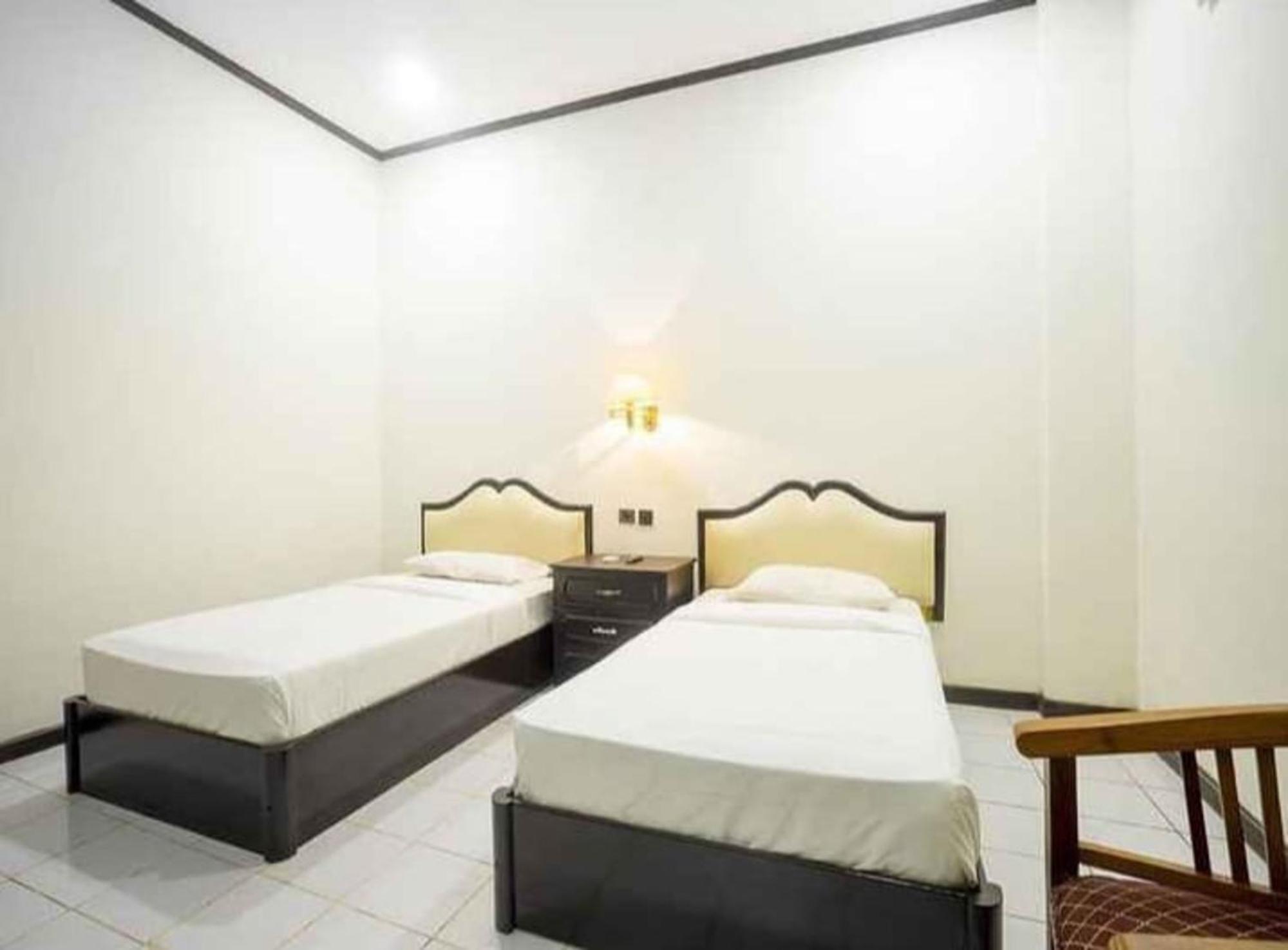 Hotel Gading Kencana Samarinda Bagian luar foto